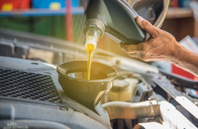 Best Engine Oils for Your Vehicle Work Better